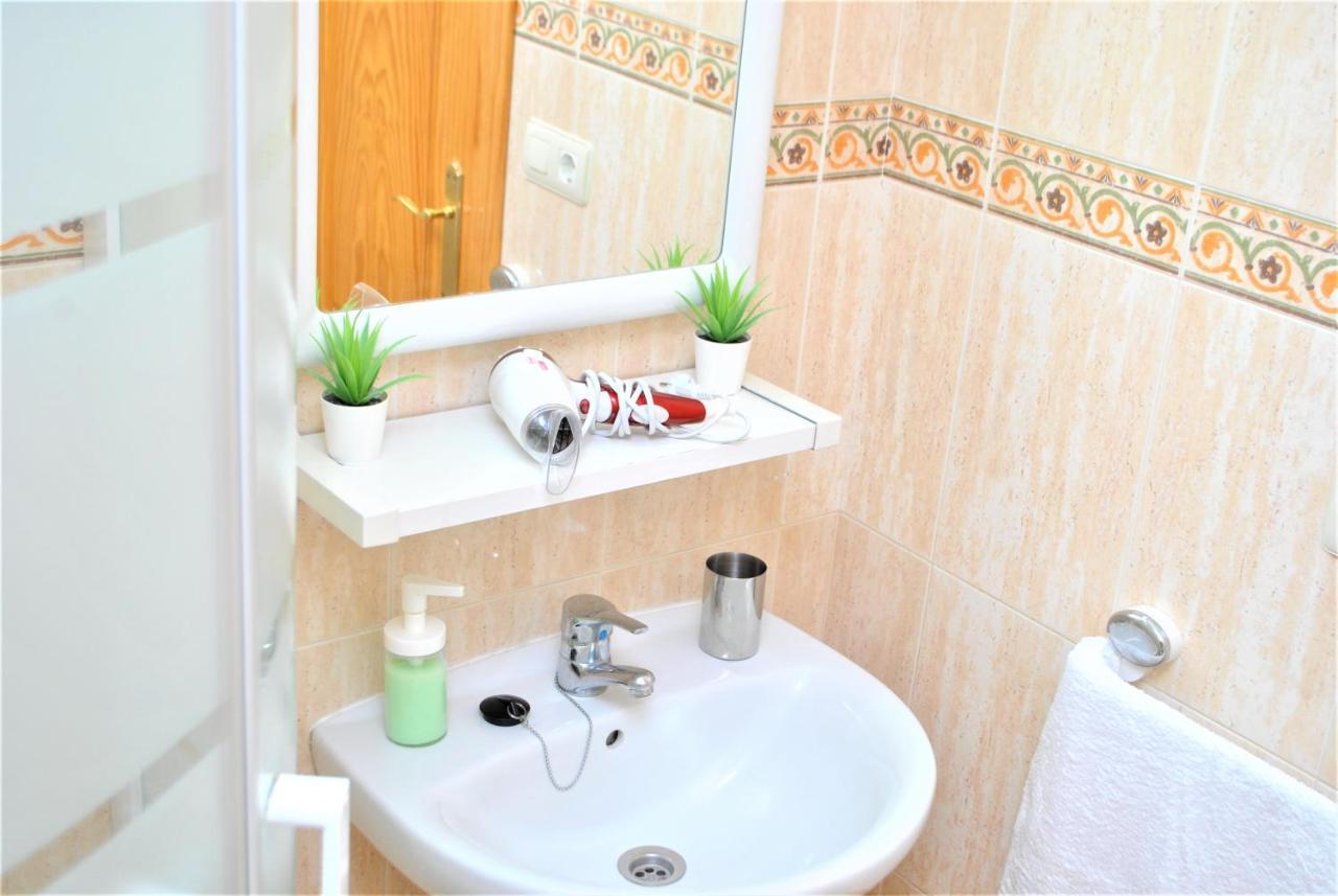 Apartamento Veronica H Málaga Exterior foto